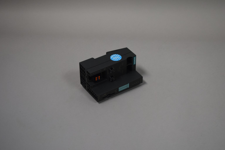 6ES7151-3BA23-0AB0 Benotzt