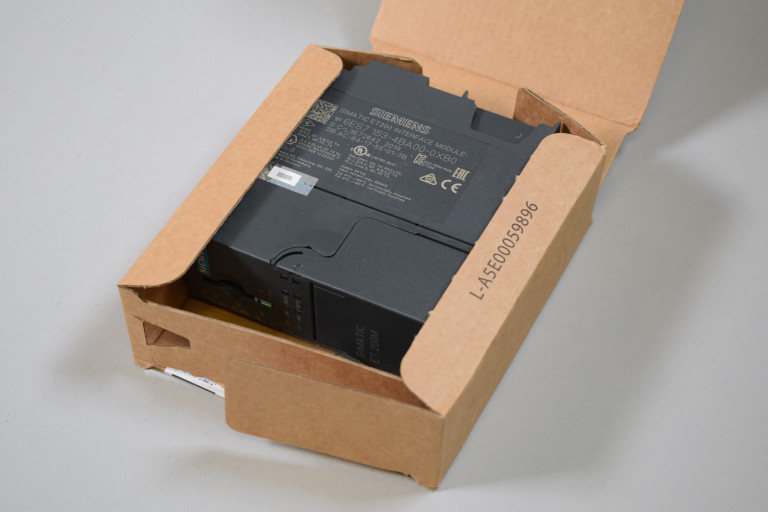 6ES7153-4BA00-0XB0 Neu in einer offenen Verpackung