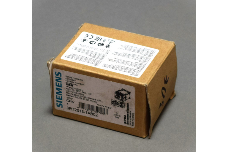 3RT2015-1AB02 New in sealed package