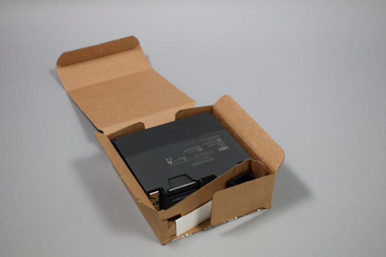 6ES7334-0CE01-0AA0 New in an open package