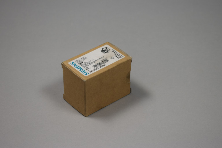 3RT2015-1BB42 New in sealed package