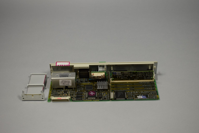 6SN1118-0DG21-0AA0 Oppusset