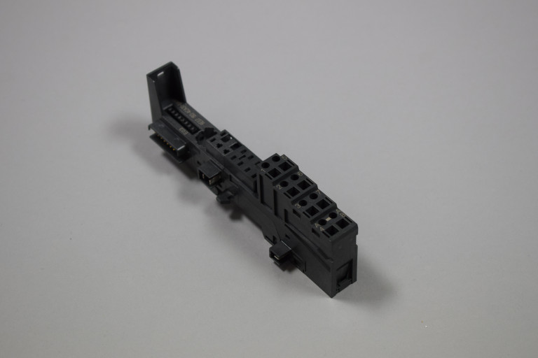 6ES7193-4CA30-0AA0 Nový bez obalu
