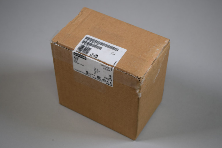 6ES7158-3AD10-0XA0 Nei an engem oppene Pak