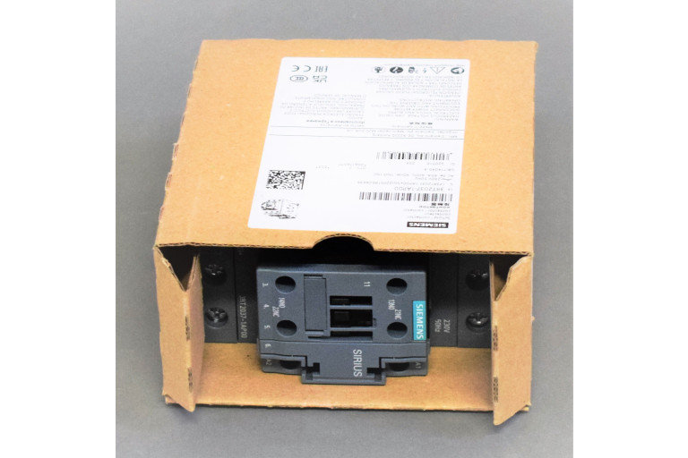 3RT2037-1AP00 New in an open package