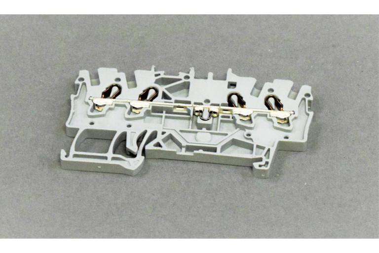 2001-1401 Nei ouni Këscht
