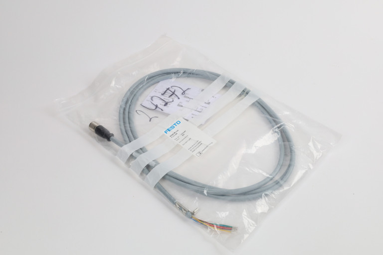 NEBM-M12G8-E-2.5-LE8 1451587 New in sealed package
