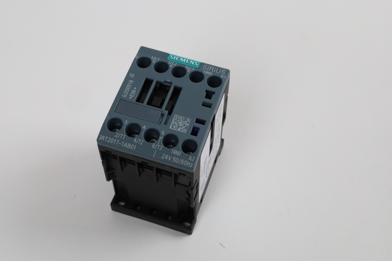 3RT2017-1AB01 New without box