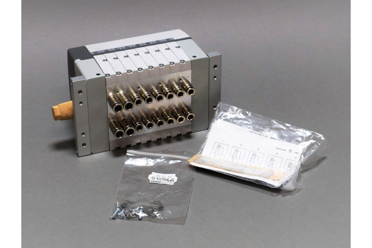 YP1M-2C2B2L2C-AS01 New without box