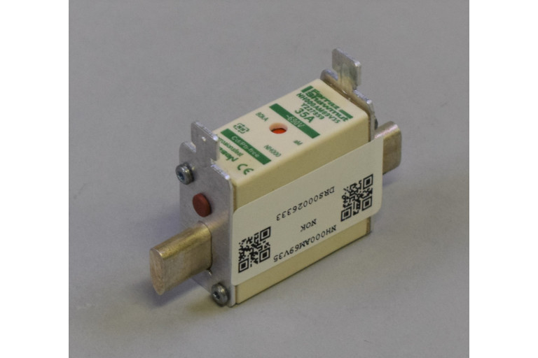 NH000AM69V35 Y227859 New without box
