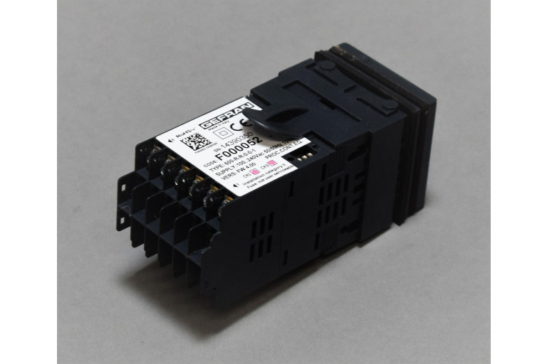 600-R-R-0-0-1 F000052 Used