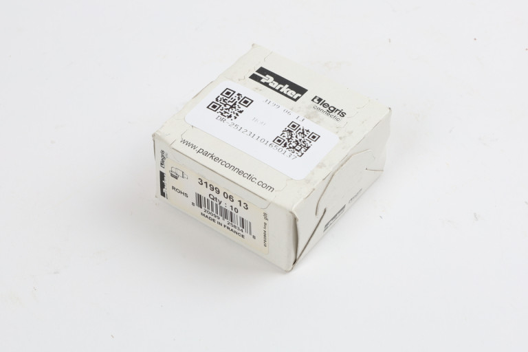 3199 06 13 New in sealed package
