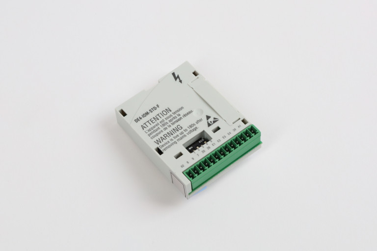 DE4-IOM-STD-F Used