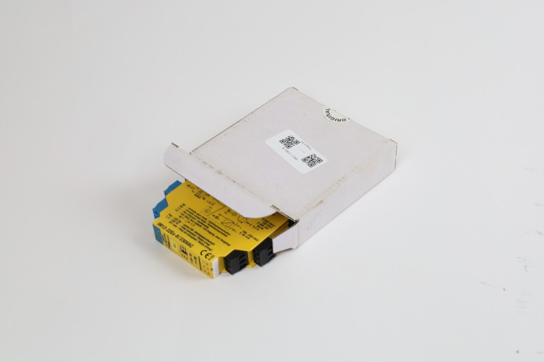 IM12-22EX-R 7541233 New in an open package