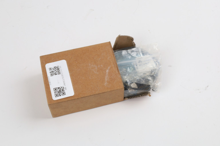 ZUB0019 New in an open package