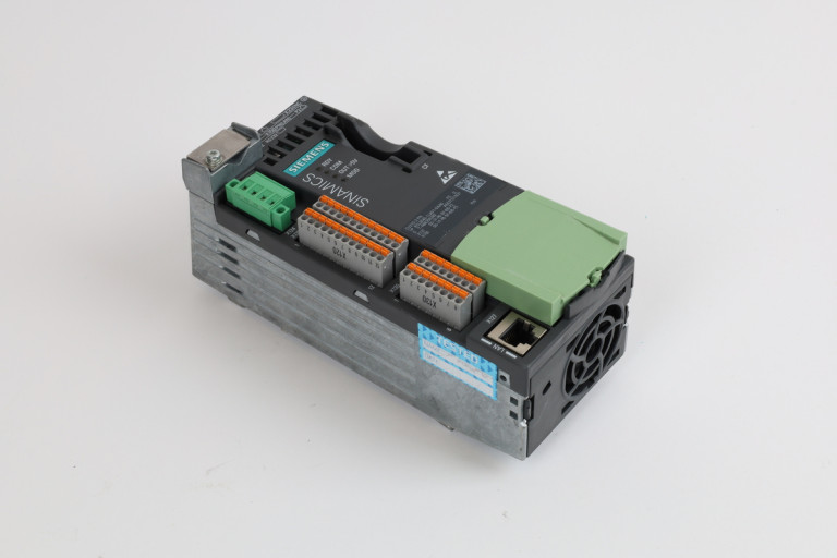 6SL3040-1LA01-0AA0 Obnovljen