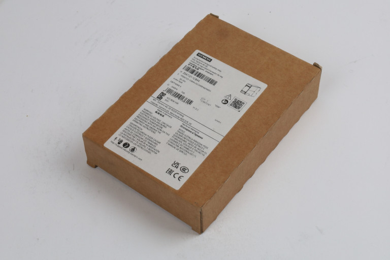 3SK1121-1CB44 New in sealed package