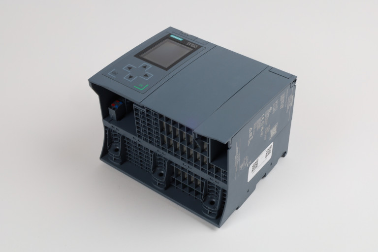 6ES7518-4UP00-0AB0 New without box