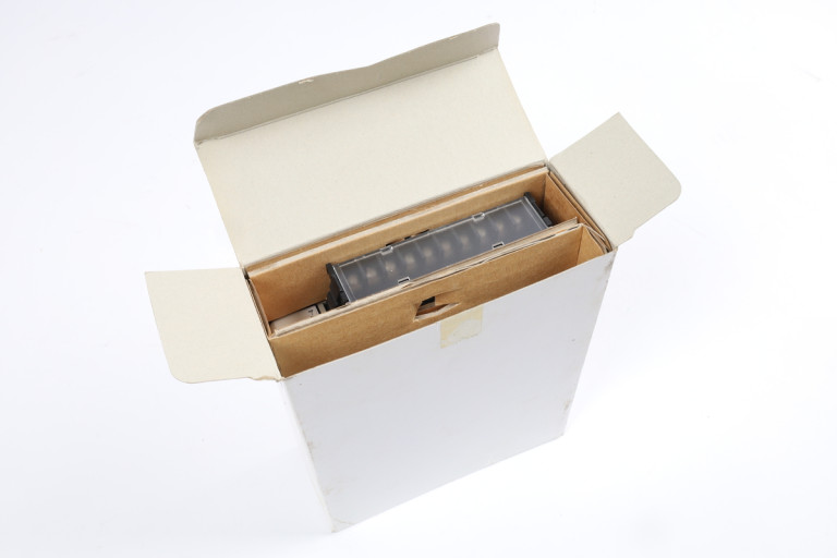 C200H-ID212 New in an open package