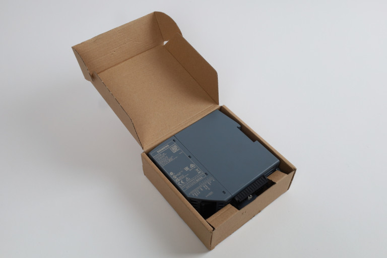 6EP4134-3AB00-2AY0 New in an open package