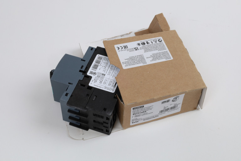 3RV2011-1DA10 New in an open package