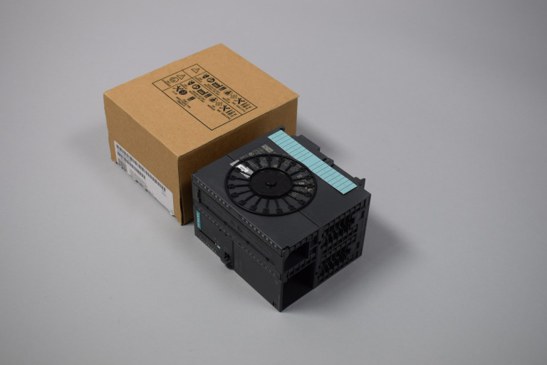 6ES7313-6CG04-0AB0 Neu in einer offenen Verpackung