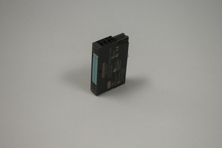 6ES7131-4BD01-0AB0 Ny uten boks