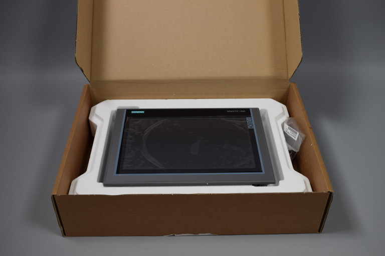 6AV2124-0MC01-0AX0 New in an open package
