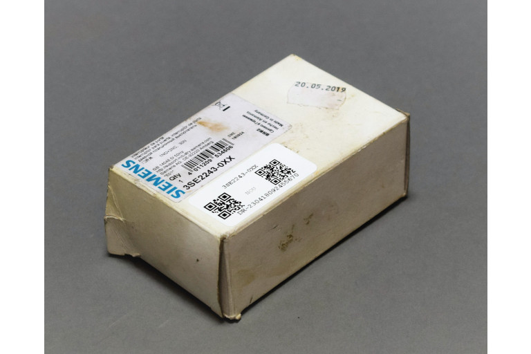 3SE2243-0XX Neu in versiegelter Verpackung