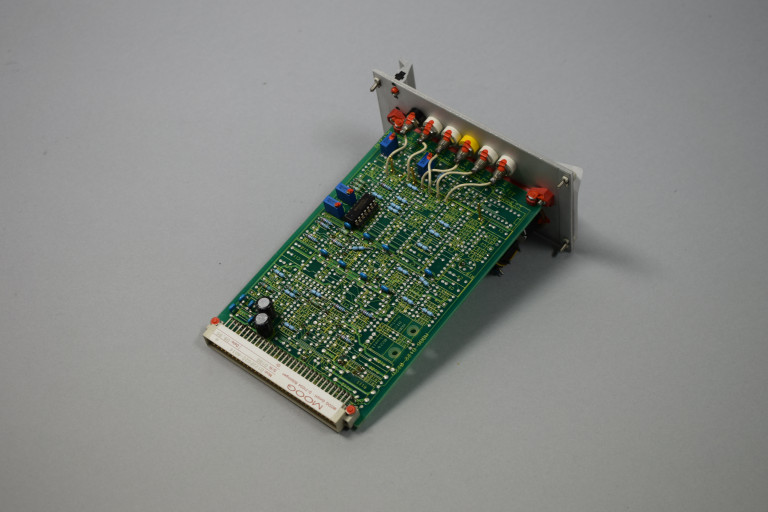 D122F022-A014 Used