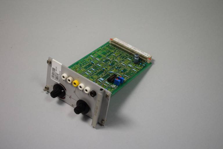 D122F022-A015 Used