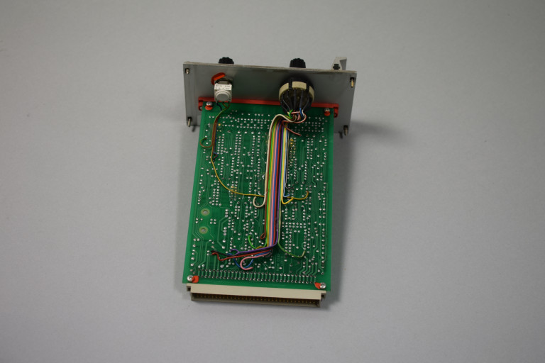 D122F022-A015 Used