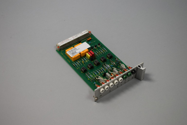 D124F028-A006 Used