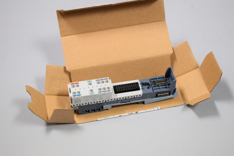6ES7193-6BP20-0DC0 New in an open package