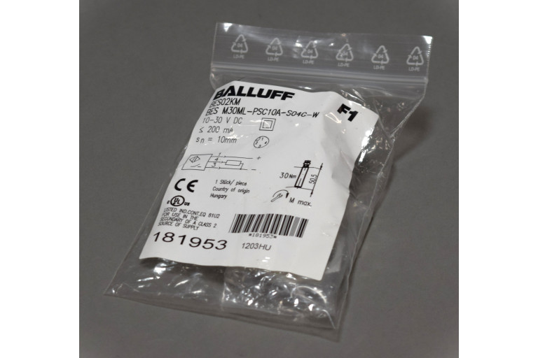 BES M30ML-PSC10A-S04G-W BES02KM New in sealed package