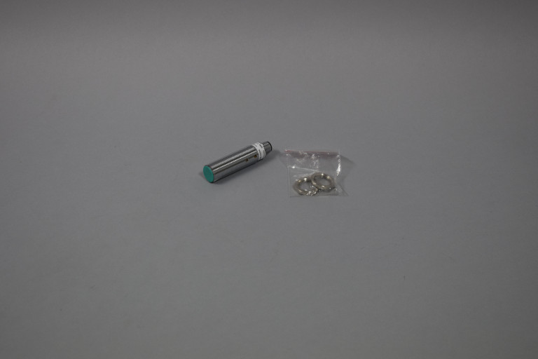 CJ8-18GM-E2-V1 Neu ohne verpackung