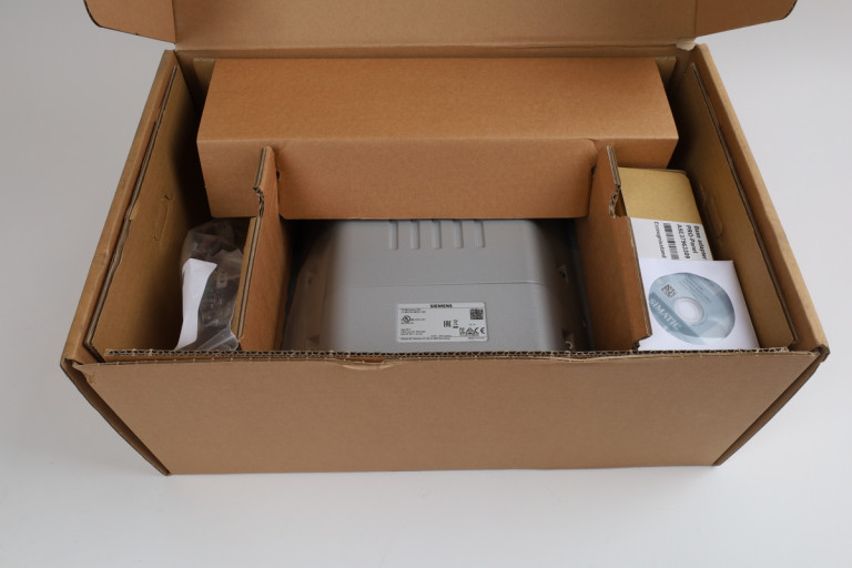 6AV2124-0MC24-1AX0 New in an open package