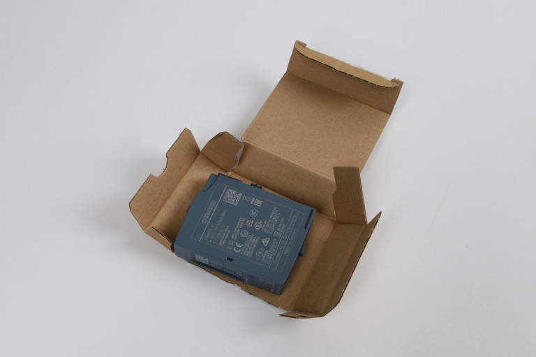 6ES7135-6FB00-0BA1 New in an open package